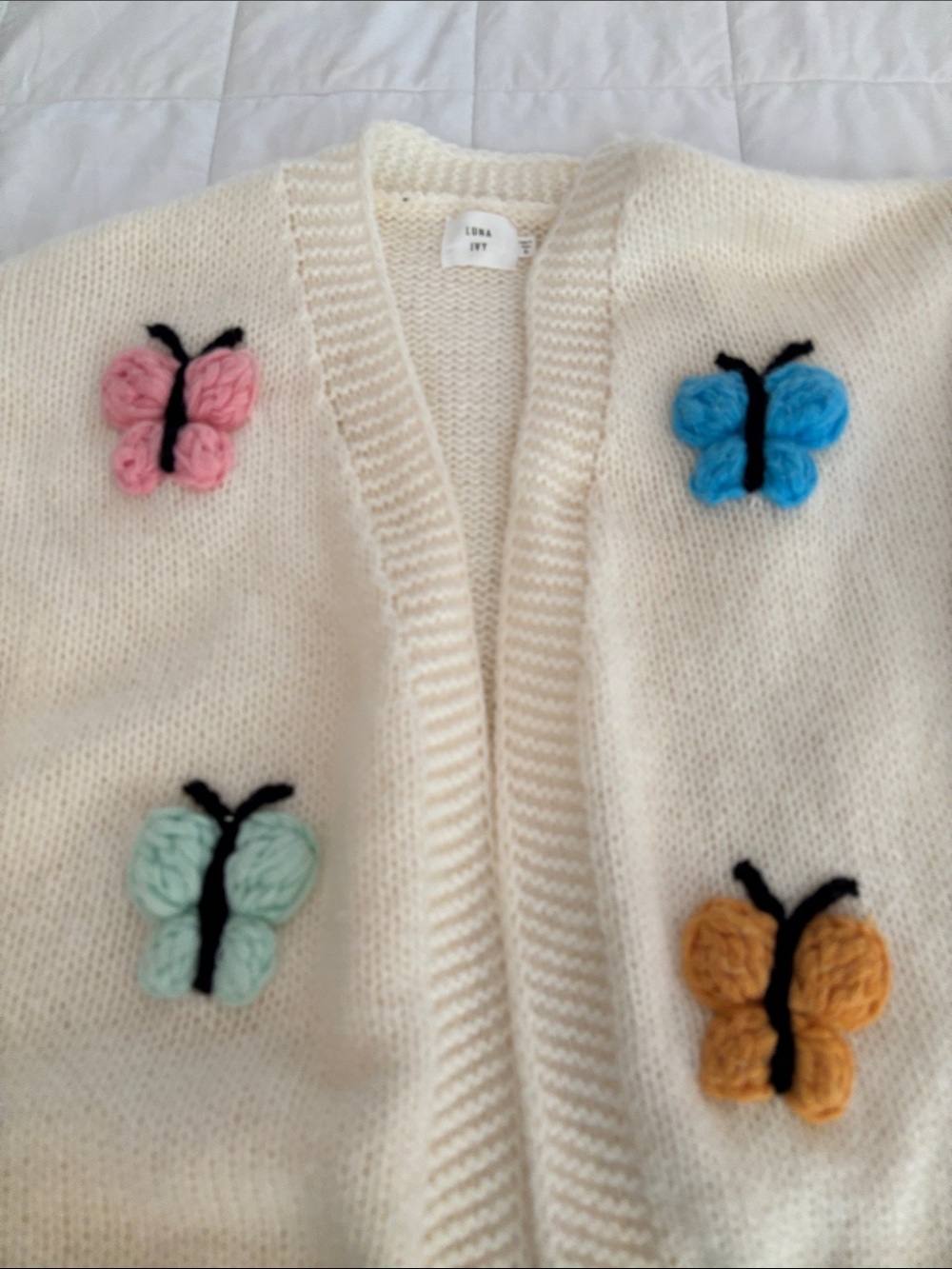 Luna Ivy Sz small Cream Embroidered Butterfly Knit Cardigan NWOT